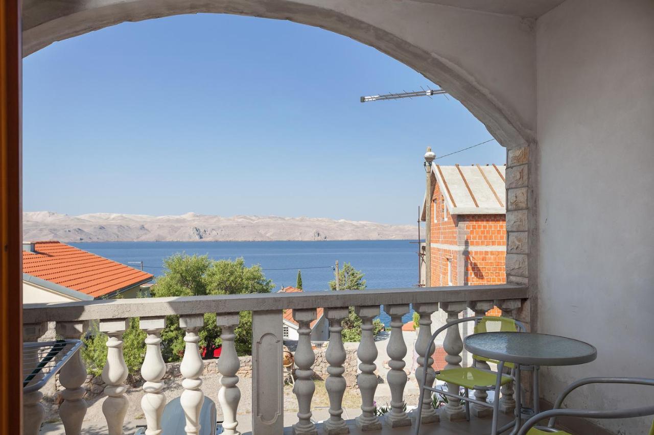 Manda Appartement Karlobag Buitenkant foto